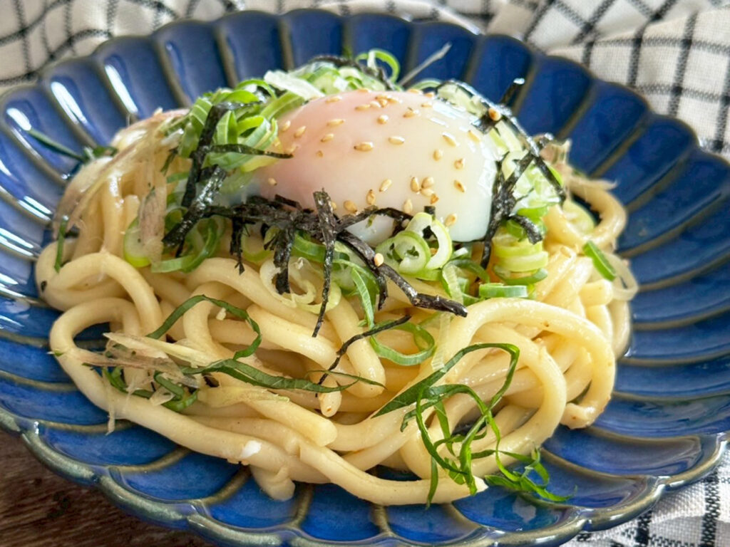山椒香るピリ辛うどん